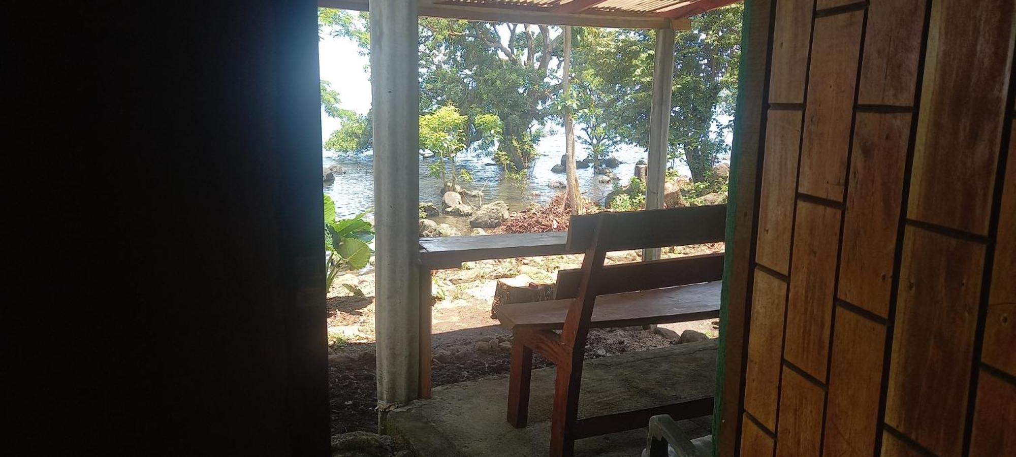 Rocks Beach Balgue Room photo