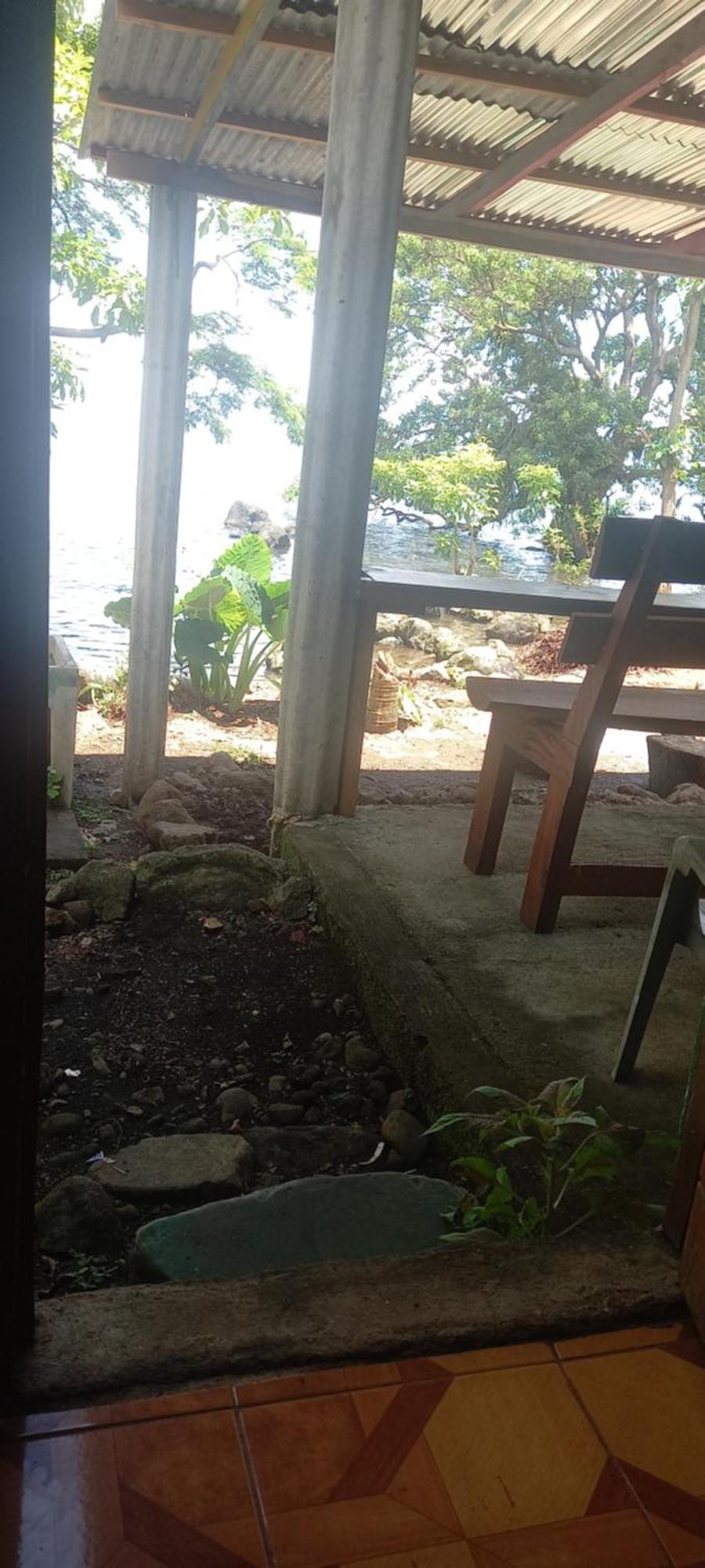 Rocks Beach Balgue Room photo